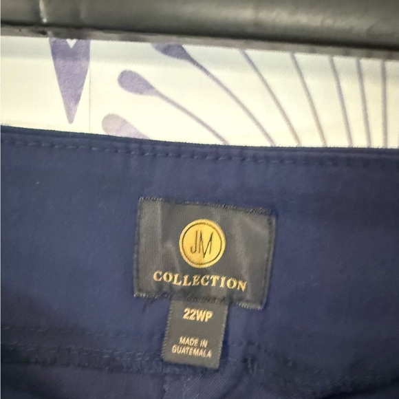 JM Collection Straight Leg Navy Blue Pull on pants 👖 - Picture 2 of 3